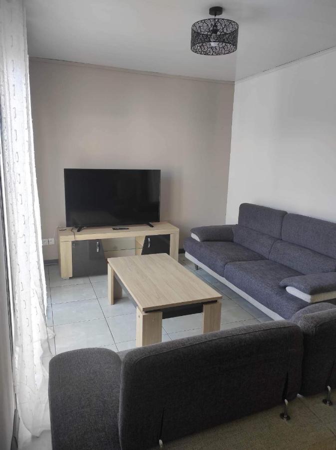 Apartamento Location Saisonniere Les Bibassiers Le Tampon Exterior foto