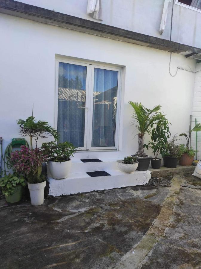 Apartamento Location Saisonniere Les Bibassiers Le Tampon Exterior foto